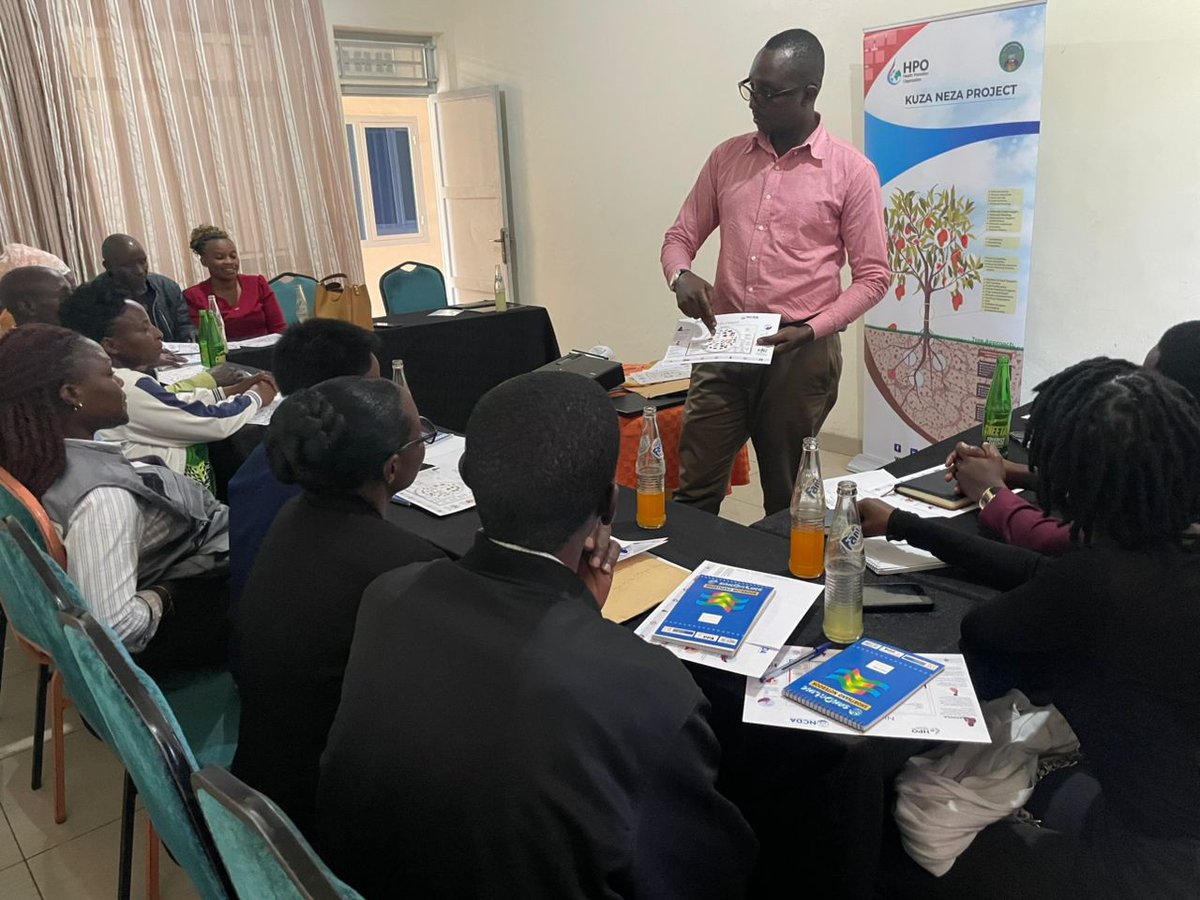 CelineNiyo48494's tweet photo. Today, I had the opportunity to attend a training for the Kuza Neza Project! We learned about the importance of and what are good nutrition for pregnant women, breastfeeding mothers, children under two years old, and families in general.
#KuzaNezaProject
#Nutri-Chart
@HPO
@HPC https://t.co/JgvnE82hz1