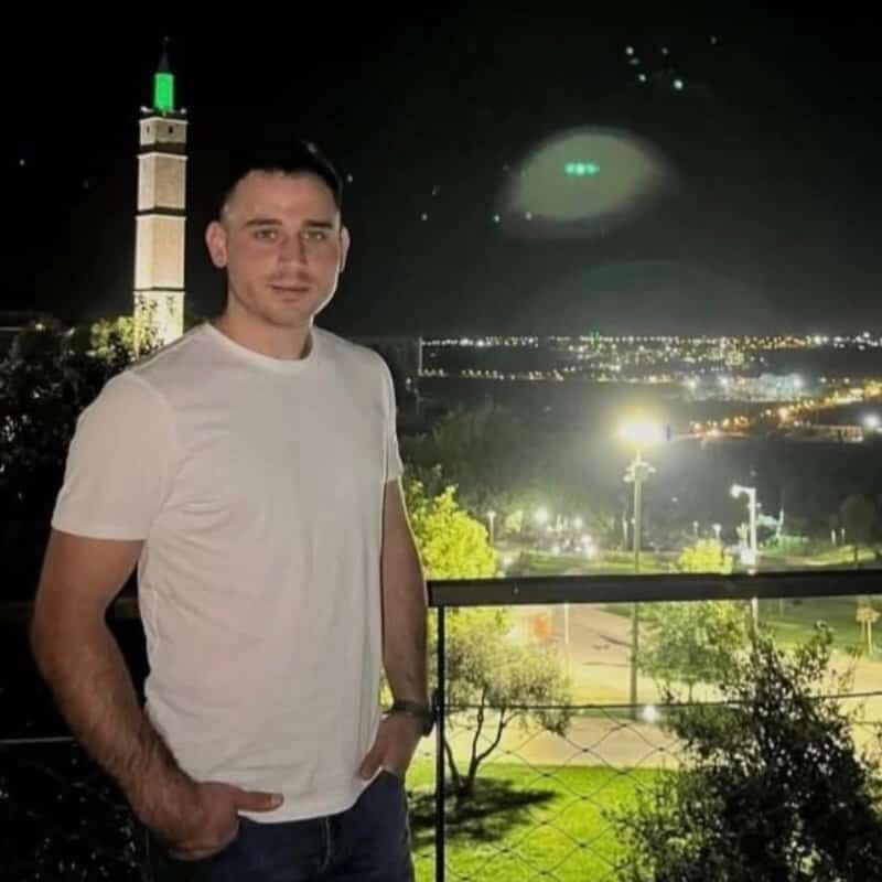 Hava Uçak Bakım Astsubay Üstçavuş Burak İbbiği'nin şehadet haberi, Çorum'daki ailesine verildi.  🇹🇷