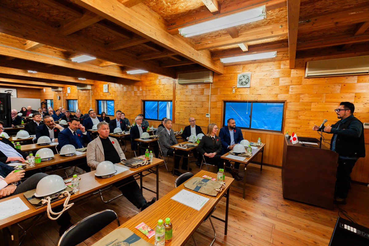 rparmar_BC's tweet photo. Shinohara Shoten Factory: capable of building 4,000 wood structures annually, from homes to multi-storey buildings.
They're at the forefront of Japanese housing and commercial construction.
We're here to make sure they expand their use of #BCwood.
#bcpoli #ForestryBC https://t.co/vURtiNdVH9