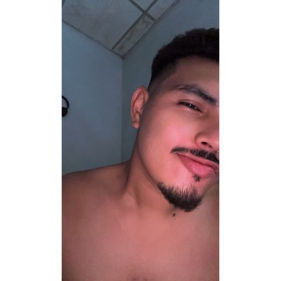 thonny_gg's tweet photo. #NuevaFotoDePerfil https://t.co/MS6fJzApnf