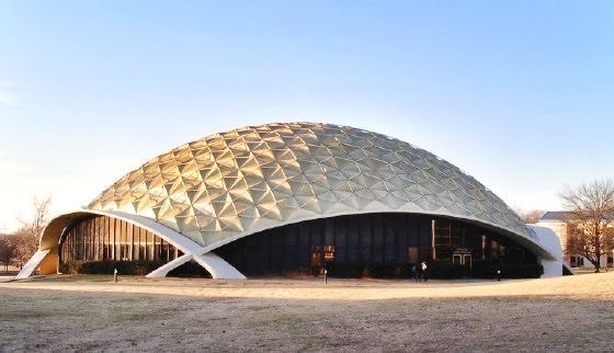 luusssso's tweet image. Some of best mid century modern architecture in the U.S. is at small, Pentecostal university in Tulsa