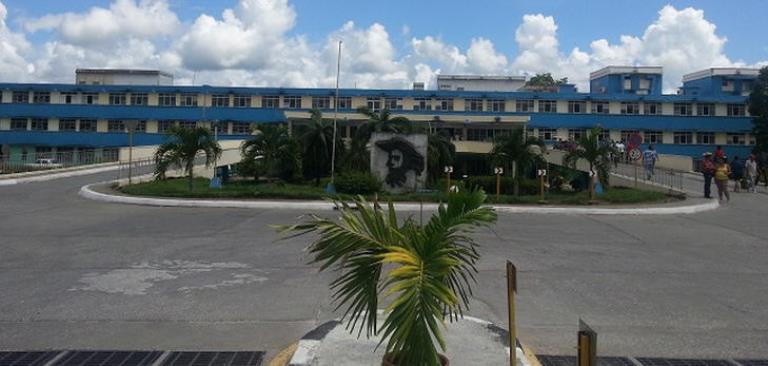 Más de 430 estudiantes de la Universidad de Ciencias Médicas de #SanctiSpíritusEnMarcha se vinculan hoy a investigaciones y labores asistenciales en el Hospital Camilo Cienfuegos.