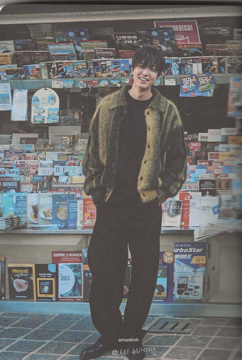 pov: we’re on a date and i took pictures of him ❤️

#leeminho