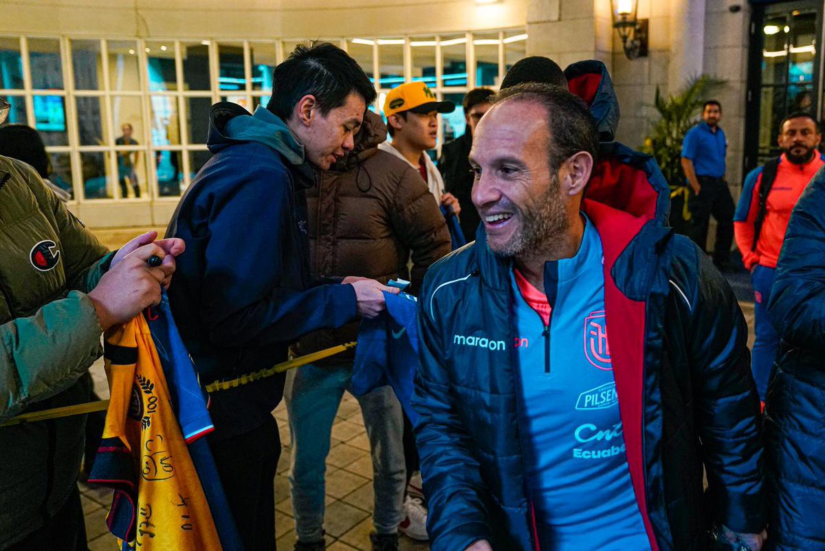 FEFecuador's tweet image. Su apoyo para nosotros es fundamental

¡Gracias por estar en todas partes por @LaTri!

#FEF 🇪🇨 | #LaTriNosUne 🇪🇨