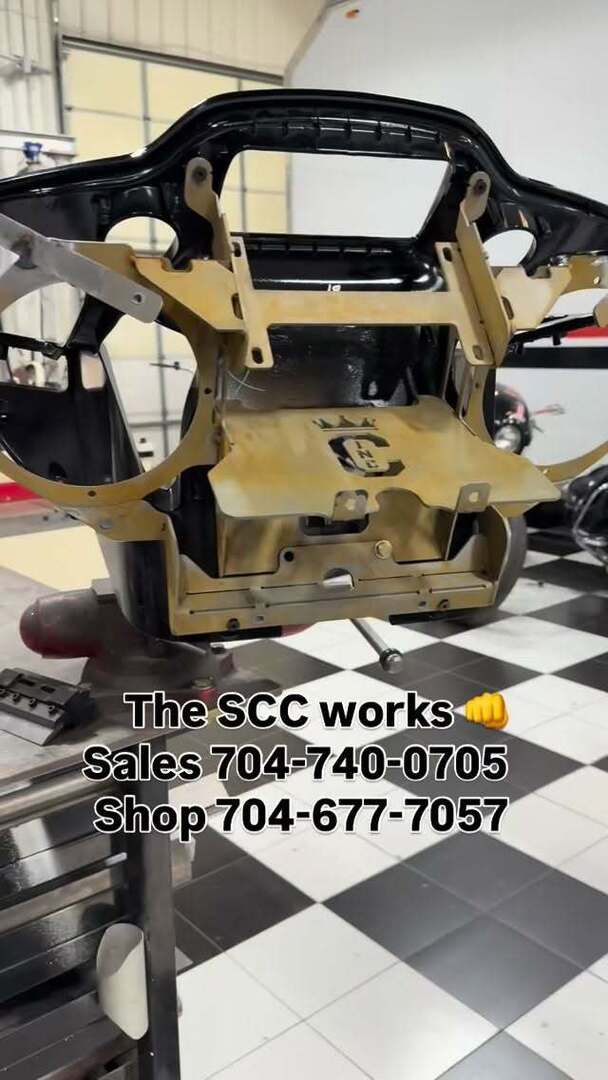 SCCBikes's tweet image. #southerncountrycustoms #onlythebaddest #oftenimitatedneverduplicated #fitandfinish