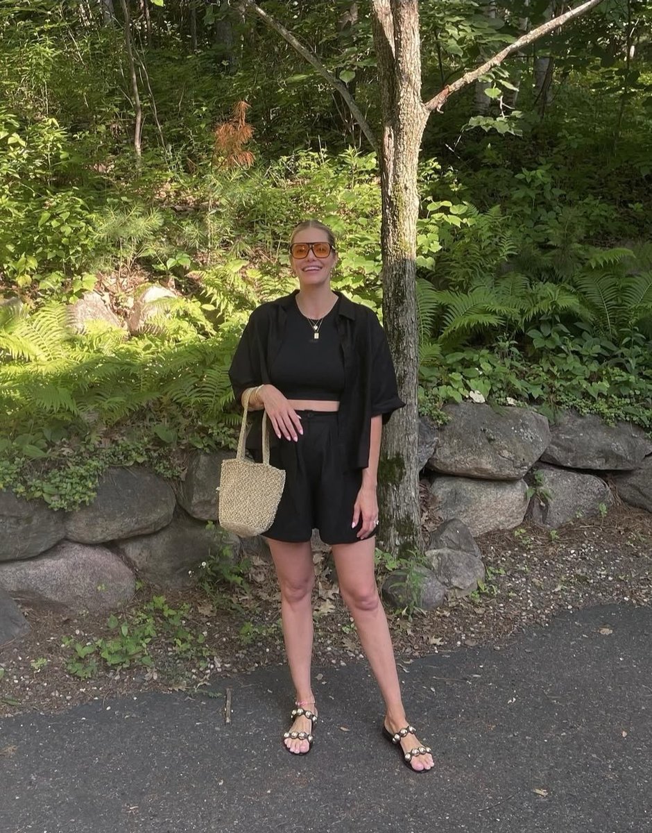 EthanEsme97374's tweet image. Trading charts, chasing dreams, and catching sunsets 🌅
Strong woman, stronger mindset 💎
#BossMom #CryptoLife #OutdoorEnergy #WomenInCrypto