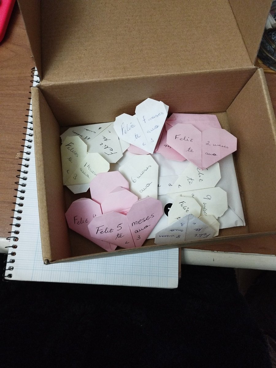 Desde que empezamos a salir mi novia me regala todos los meses corazones, para algunos será un pego pero para mi es lo mejor que me ha pasado en la vida❤️✨