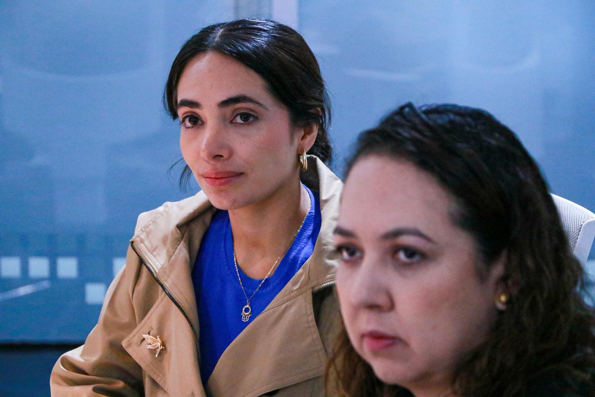 Como todas las semanas, en la Secretaría de <a href="/IgualdadJalisco/">Sría. Igualdad Sustantiva entre Mujeres y Hombres</a> nos reunimos para revisar avances y seguir encaminando los esfuerzos hacia estrategias que nos permitan consolidar políticas públicas efectivas en favor de las mujeres y sus familias. 

Juntas y juntos estamos