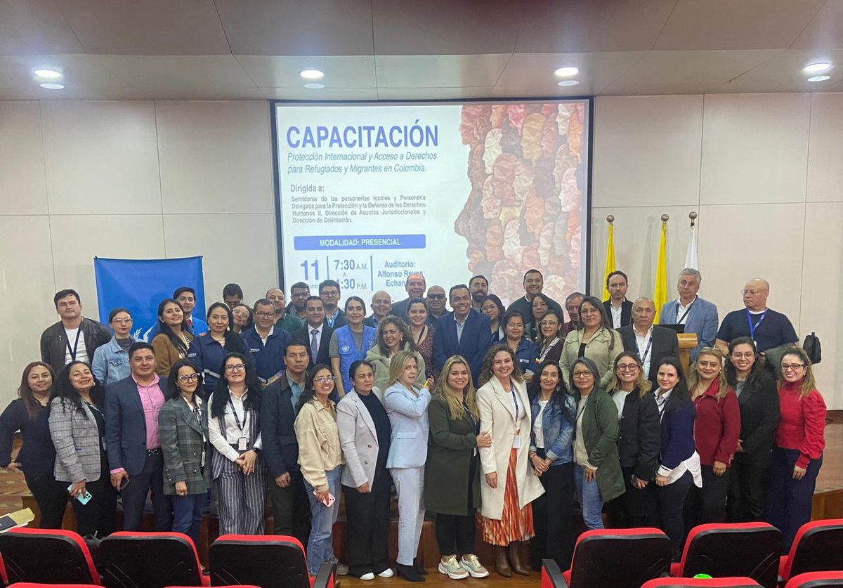 AcnurColombia's tweet image. 🤝Gracias a la alianza con la @personeriabta realizamos capacitación desde ACNUR a más de 50 funcionarios de Personerías locales, en protección internacional y rutas de acceso a derechos para personas refugiadas. 

📢¡Bogotá avanza hacia la protección de quienes más lo necesitan!