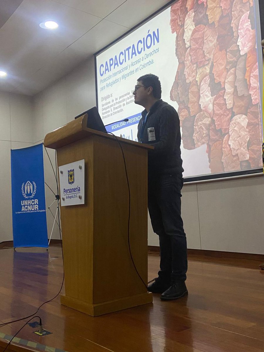 AcnurColombia's tweet image. 🤝Gracias a la alianza con la @personeriabta realizamos capacitación desde ACNUR a más de 50 funcionarios de Personerías locales, en protección internacional y rutas de acceso a derechos para personas refugiadas. 

📢¡Bogotá avanza hacia la protección de quienes más lo necesitan!