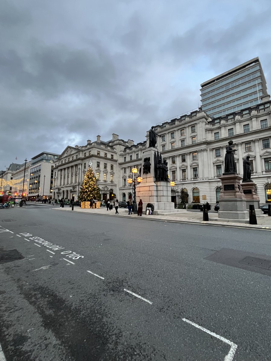 Waterloo st красивая начинается в очень крутом фишинебельном месте