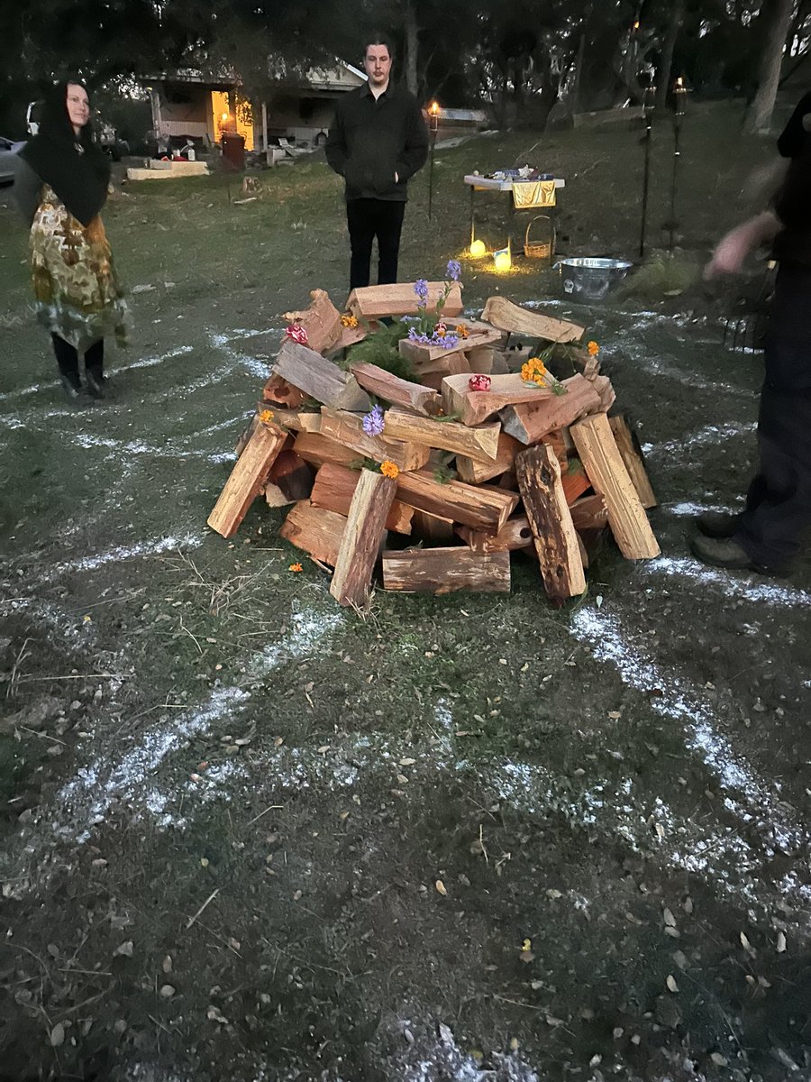 PropArtistry's tweet image. The “web walk” #firewalking #firewalker