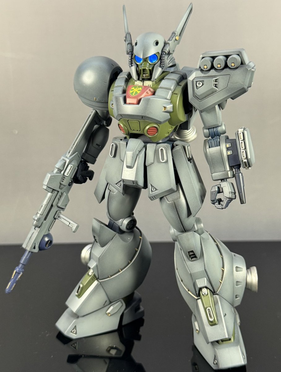 おはようございます☺️☁️

体調管理に注意して真ん中水曜日頑張っていきましょう👍

昨日の進捗は・・地味な作業と塗装の繰り返し

ジ・O-パーツが大きいので1パーツずつやってます。

ザクGQ-下地塗装は完了

MGブレイズザクファントム-moleさんのザク隊枠で開始😆