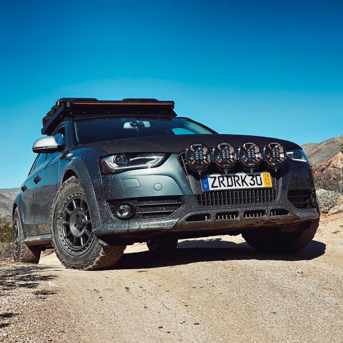 offroadium's tweet image. German Allroad meets dirt road reality and proves that you don't need to baby your Quattro - this owner actually gets it dirty and shows what legendary AWD can really do.

offroadium.com/audi-allroad-q…

#audiallroad #quattro #audioffroad