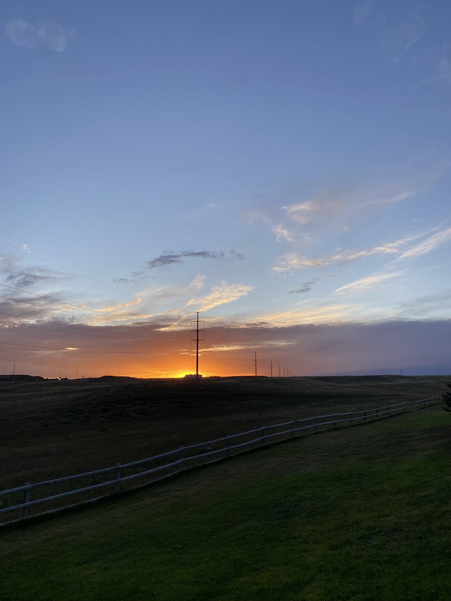 desolangels's tweet image. Sunset in Cheyenne two months ago today