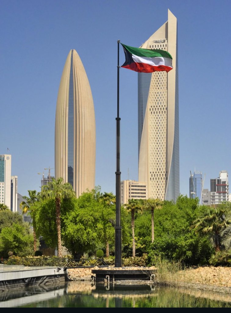 "من يغار على وطنه، لا يقبل الإساءة إليه حتى لو كانت همساً."

#الكويت درة الاوطان 🇰🇼🫡