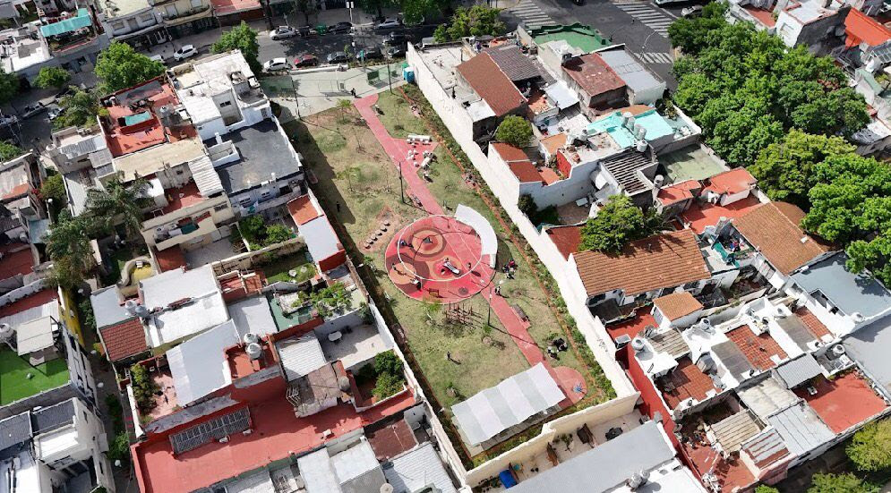 El proyecto de vecinos para la creación de una plaza en Villa Santa Rita generó un reconocimiento internacional para el GCBA @regionmetro regionmetro.com/noticias_detal… #noticias