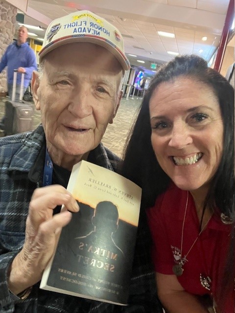 LP_Difference's tweet image. Honoring those who served this Veterans Day 🇺🇸 Thank you, Deborah, and all who support our nation’s veterans. #VeteransDay #LPInsurance #CommunityHeroes