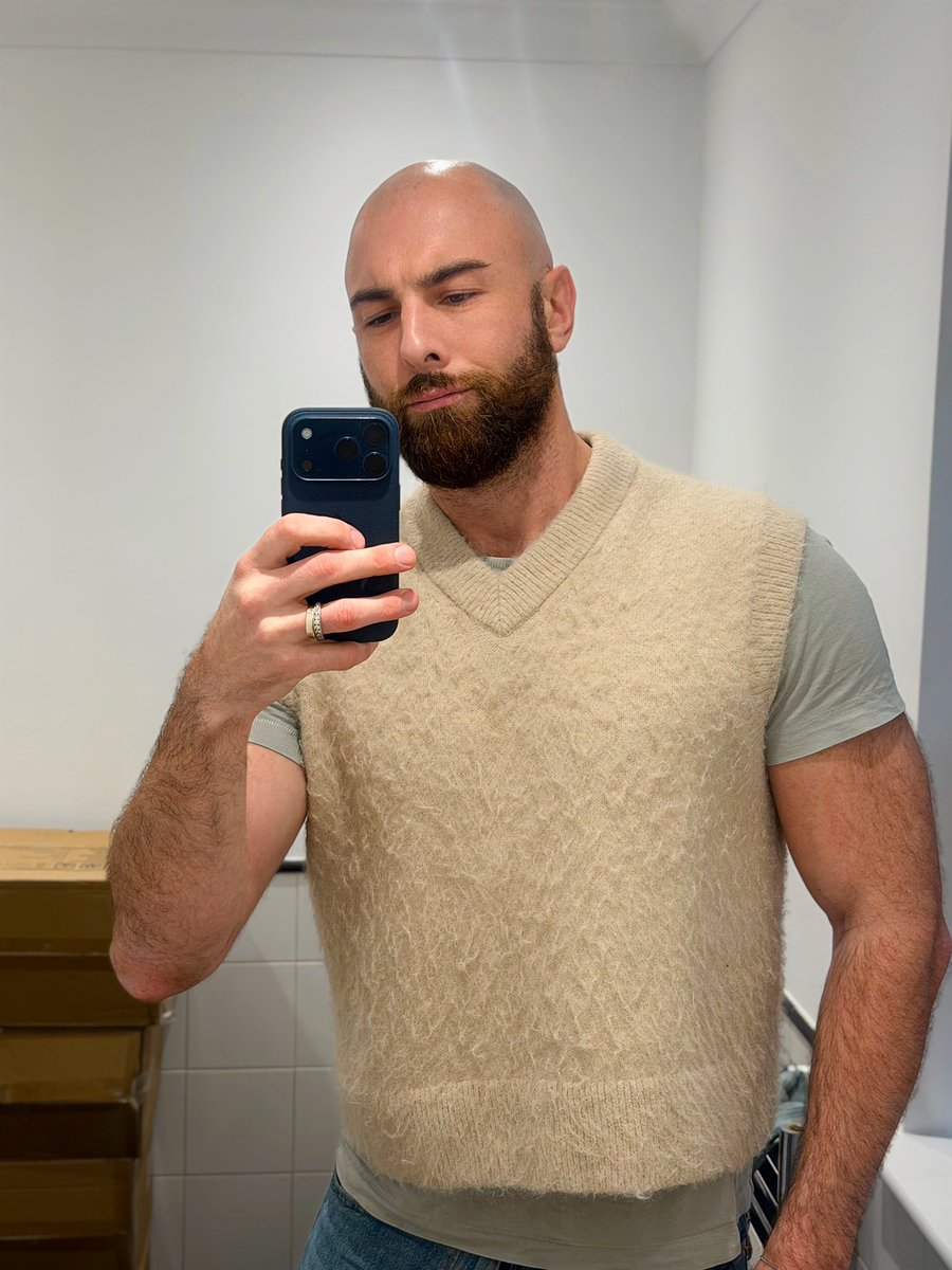 glenrules's tweet image. Hairy day today…