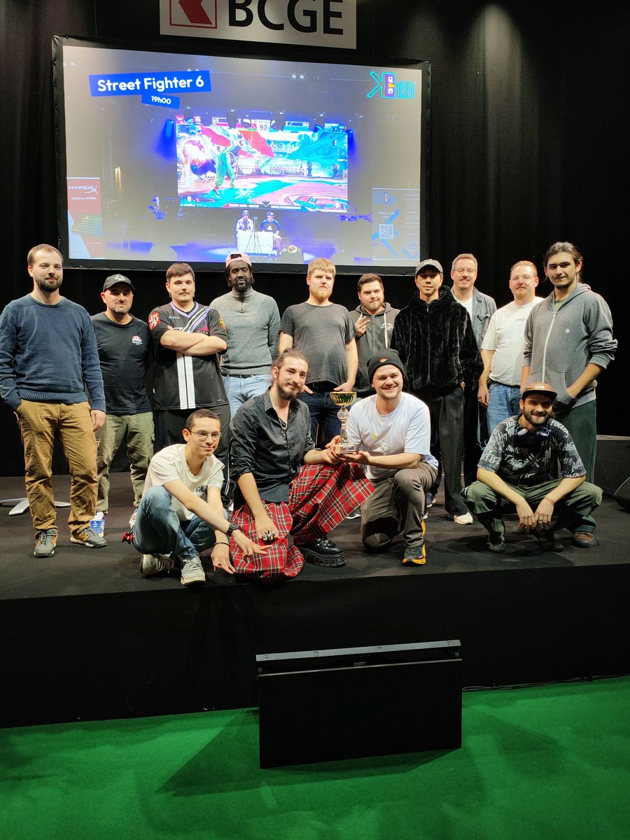 SuperSmashYaute 🔜 Rebloch'arena 36 tweet media