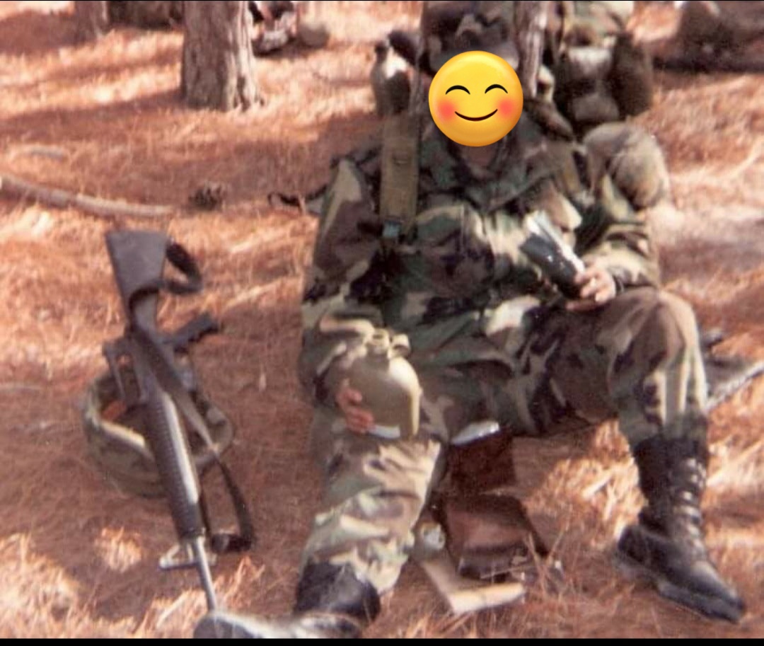 Happy Veterans Day to my fellow Veterans 

Huahhhhh‼️
Fort Jackson, SC
'93

Feet used to sweat like crazy in those old army boots.