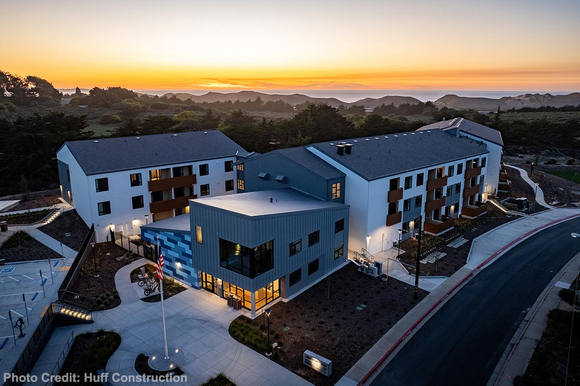 🇺🇸 On #VeteransDay, <a href="/QuakerWindows/">Quaker Windows & Doors</a> honors all who served—including nearly 100 veterans in our employee family. We’re also proud to support heroes through projects like Lightfighter Village, providing 71 affordable homes &amp; vital services for veterans in Marina, CA. 

#honoringvets