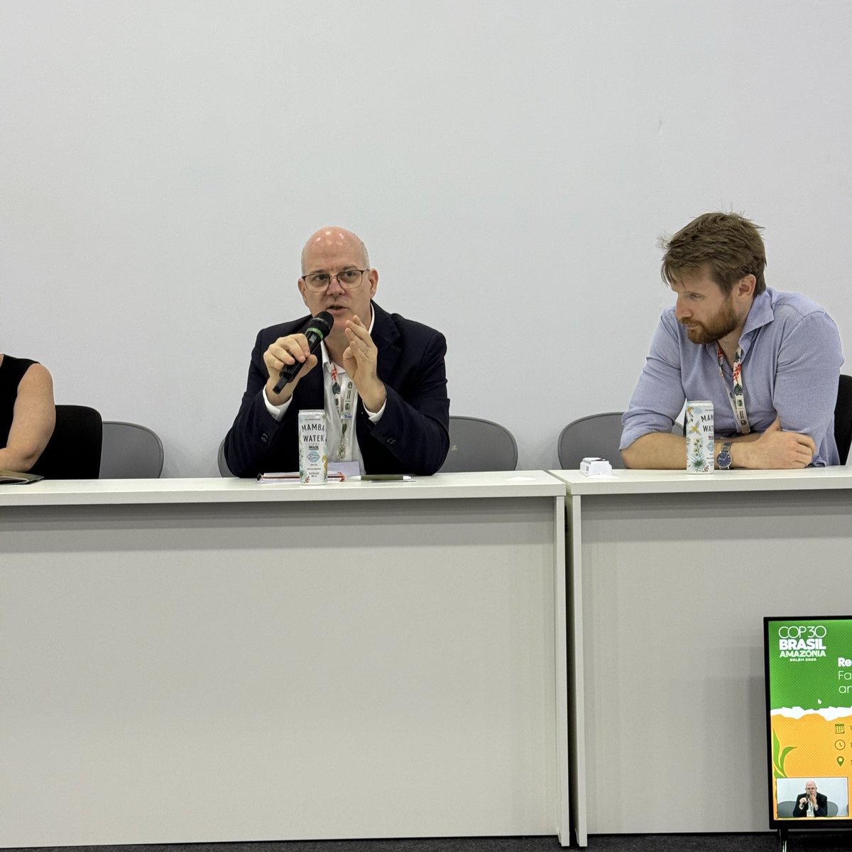 worldfarmersorg's tweet photo. 4/6 @MarceQuinteroT, Laurie Goodwin, Martial Bernoux, and Nick Oakes reflect how innovation, finance, and policy frameworks can scale successful #land restoration solutions while rebuilding value for #farmers.

#FarmersInAction #Farmers4Climate #FarmersAtCOP #GlobalMutirão #COP30Brasil #COP30Amazonia