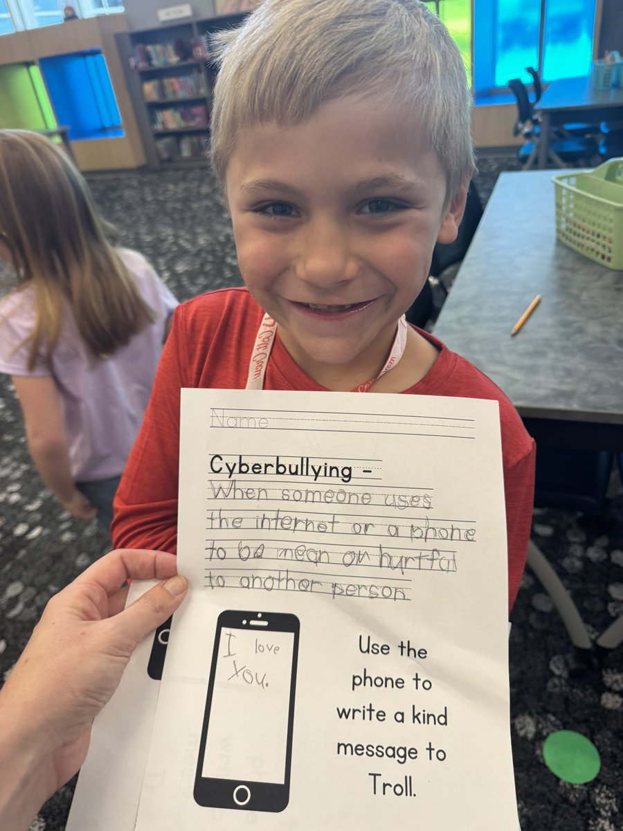 MohawkReads's tweet image. We read Troll Stinks in the library with 1st grade and talked about cyberbullying. Students wrote kind messages to the Troll to show how our words can make a difference. 💛
#MohawkReads #LibrariesInRISD #RISDDreamBig