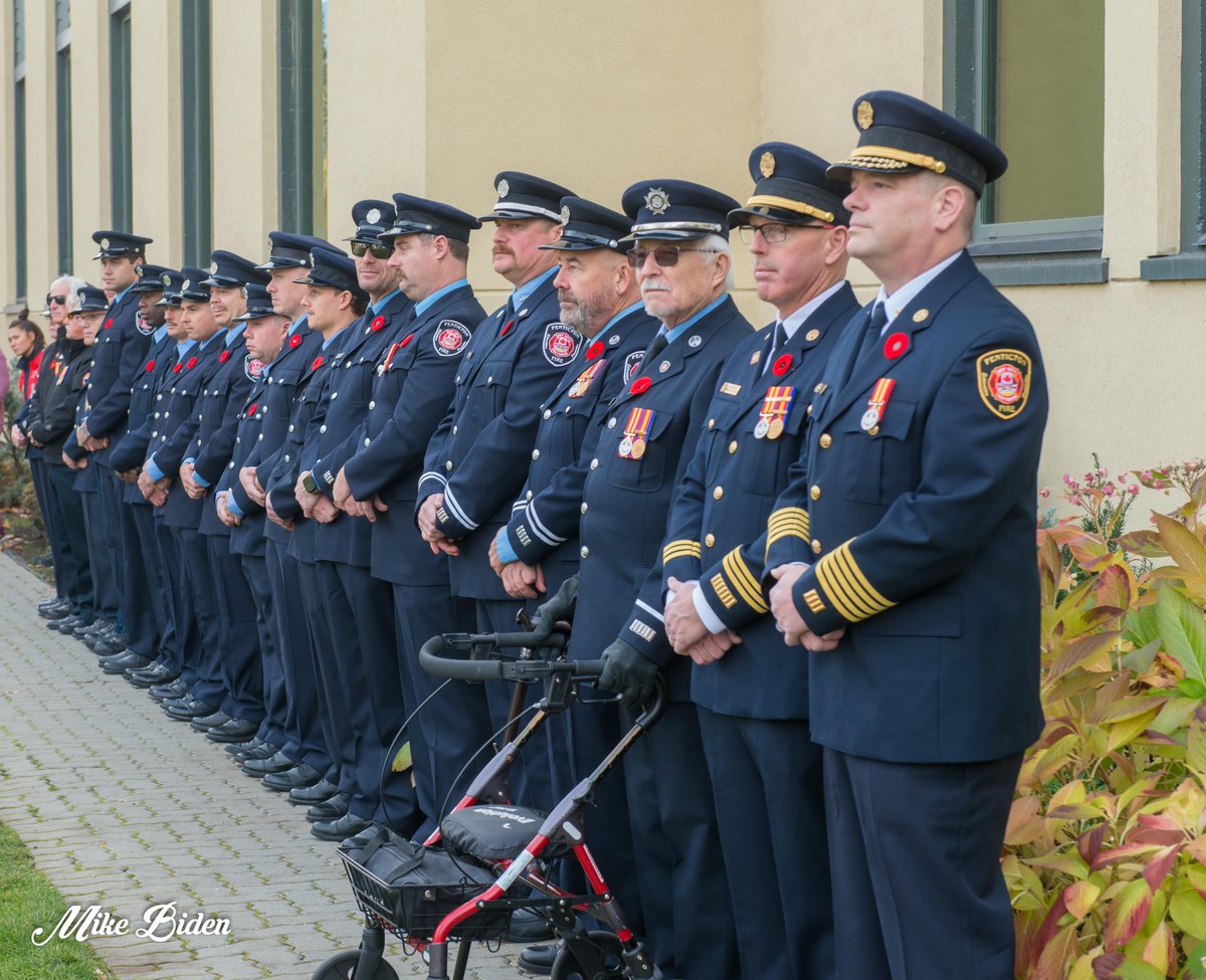 Penticton Fire Photographer - Mike Biden tweet media