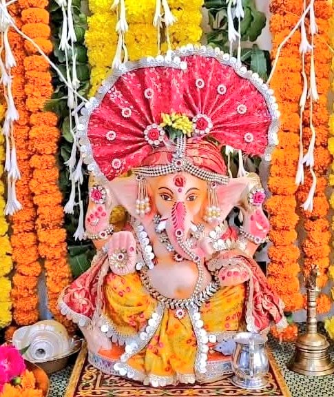 #ॐ गं गणपतये नमः🌺 
गननायक बर दायक देवा।
आजु लगें कीन्हिउँ तुअ सेवा॥ 
बार बार बिनती सुनि मोरी। 
करहु चाप गुरुता अति थोरी॥
#ॐ गं गणपतये नमः 🌺
#ॐ_नमः_शिवाय🌺🙏
#जय_माँ_आदिशक्ति🌺🙏
#हर___हर___महादेव🌺🙏
#ॐ दुं दुर्गाय नमः 🌺
#ॐ रा रामाय 🌺
#ॐ नमः पार्वती पतये हर हर महादेव 🌺