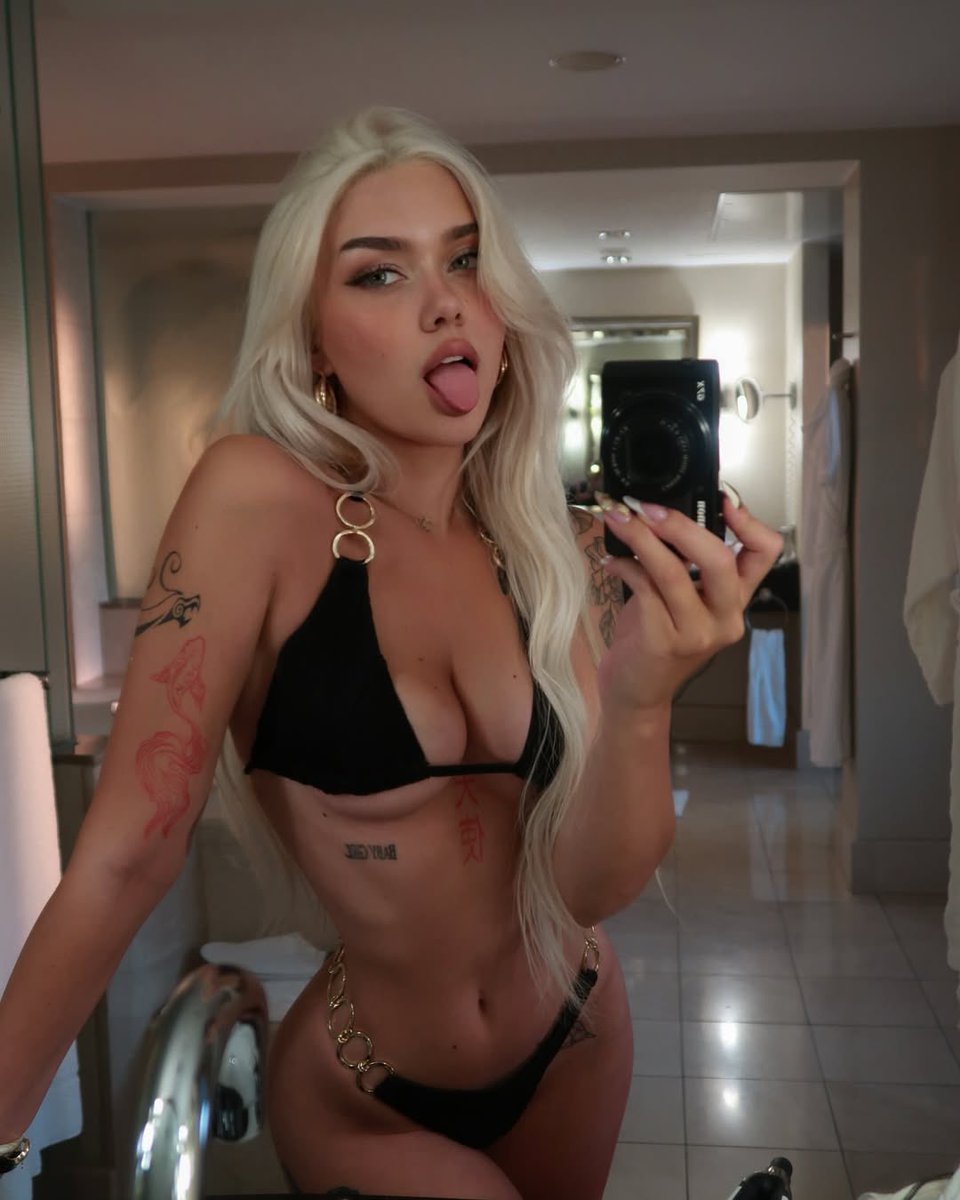 lcvleysins's tweet image. ᅠᅠ

                             ⋆. 𝑫𝒐𝒗𝒆 𝑨𝒎𝒐𝒖𝒓 ˚⋆
                        la petite pute française .
                      multi . semi - lewd / nsfw .

ᅠᅠ