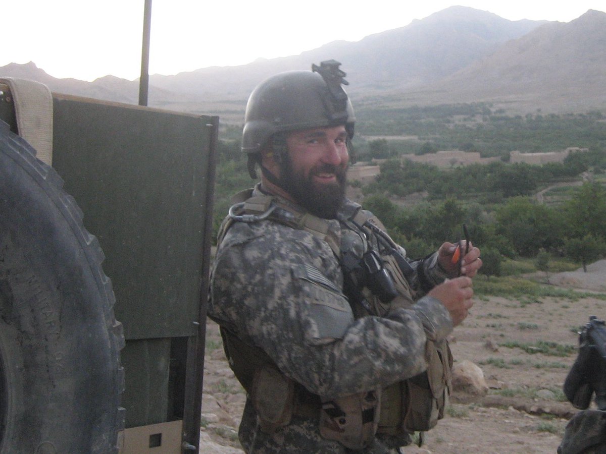 JayCollinsFL's tweet image. I heard there might be a new requirement to run for Governor in Florida… you have to be a veteran.