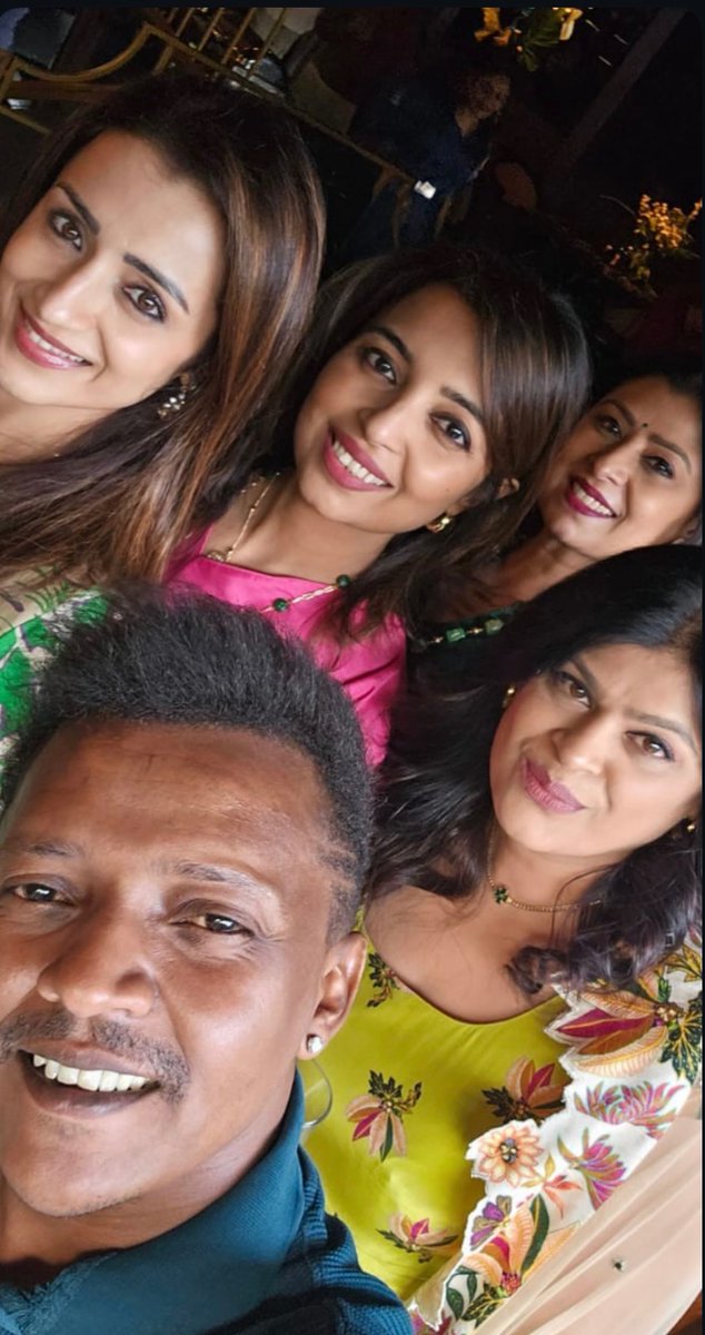 rycbar_NINENINE's tweet image. Another set of pics of Trisha &amp;amp; her friends from last weekend ✨❤️🧿

@trishtrashers #Trisha❤️🧿