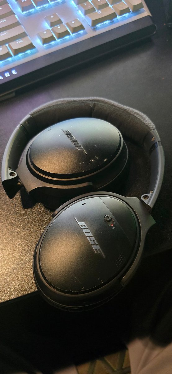 The Insider tweet media