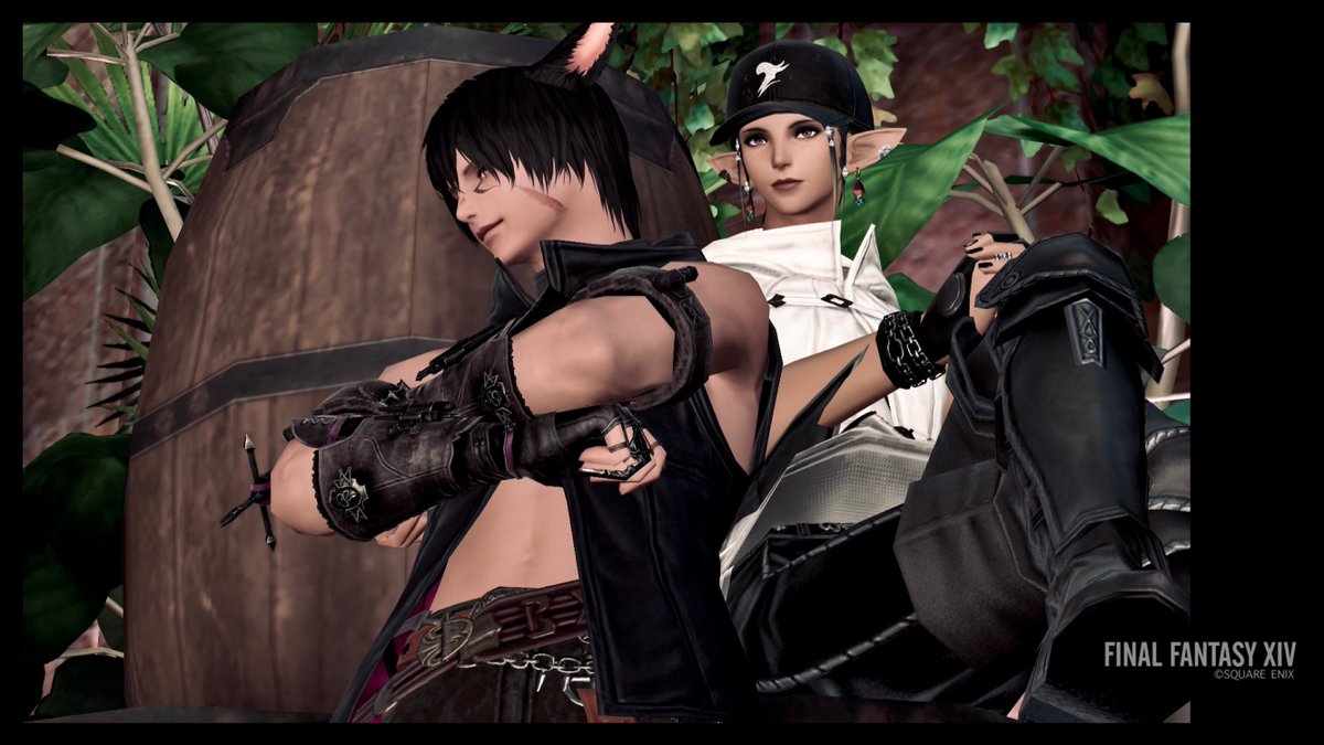 NiaXgame's tweet image. るーさんスタジオ遊びに行ってきた②
はじめてオスッテとペア撮りしたんだけど、種族特有の立ったり座ったりの仕草が良くて耳触って頭グイッてするのめっちゃかわいいかった🐈‍⬛縦撮りもいっぱいあるので明日から1枚づついきます𓂃 𓈒𓏸
#FF14SS #CS_R_PLUS