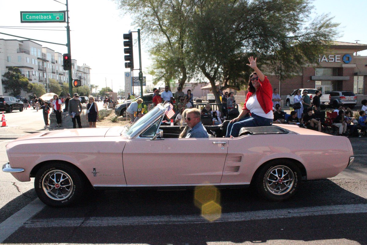 This morning, I joined our community in honoring the service and sacrifice of our veterans at the Phoenix Veterans Day Parade, right here in the heart of District 4. 

Thank you to every veteran and military family who has given so much for our country.
