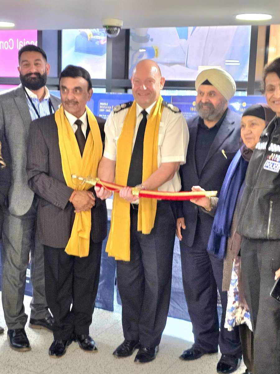 Vintage Coinage de Sikhs Exhibition Police HO Lloyd House West Midlands Police