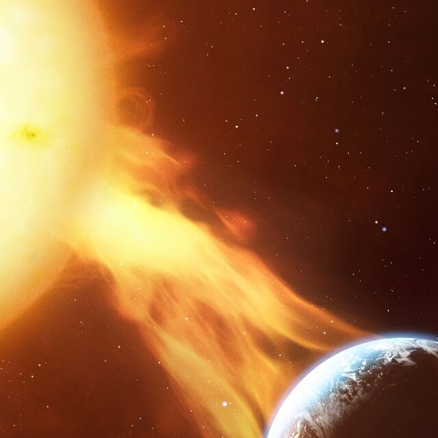 QTHESTORMM's tweet photo. 🚨🚨🚨 MAJOR UPDATE: MASSIVE SOLAR STORM "TSUNAMI" IS HEADED TOWARDS EARTH AND COULD BLACKOUT THE ENTIRE WORLD WITHIN HOURS !!!