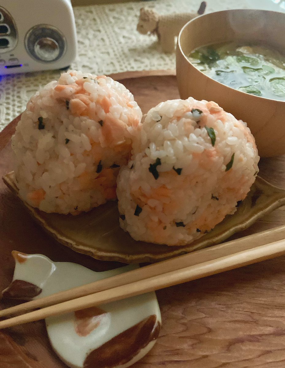 myao_my1's tweet image. #charmyごはん

鮭わかめ！よい一日を！消費税廃止！

#OnigiriAction