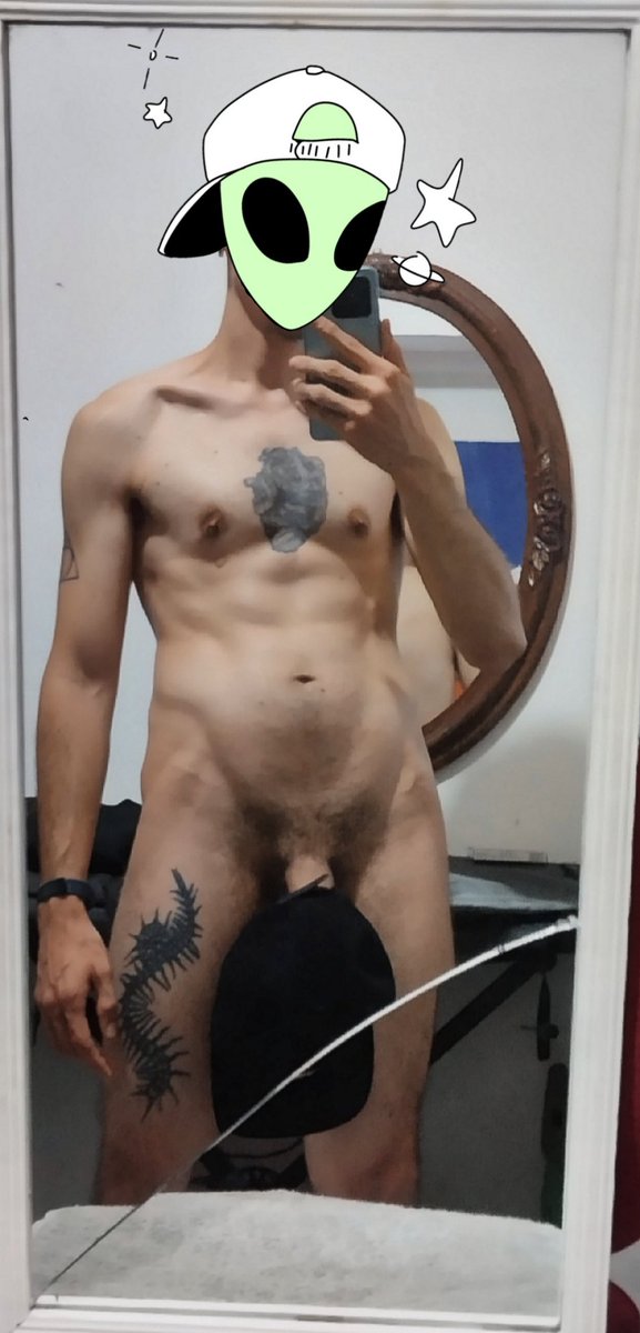 PaleXkull's tweet photo. @PZ_X__ No traigo calzón 🥵 https://t.co/4oUHOibZJa