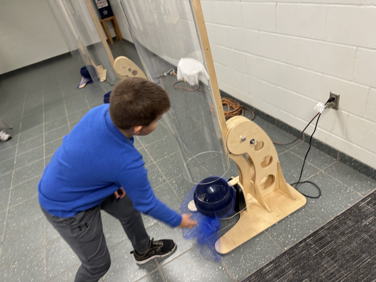 docsmatthews's tweet photo. Scenes from STEAM Night for our DK - 5th grade students. Collaboration, problem solving, critical thinking. Lifelong skills. https://t.co/1SMJMFeVQU