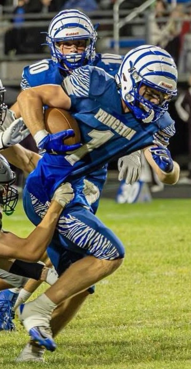 Congratulations to Casey Etheridge <a href="/etheridge_5/">Casey Etheridge</a> on his selection to the Illinois High School Football Coaches Association Class 3A All State Team!  

💯 EARNED and DESERVED! 

#FearTheStripes25🏈