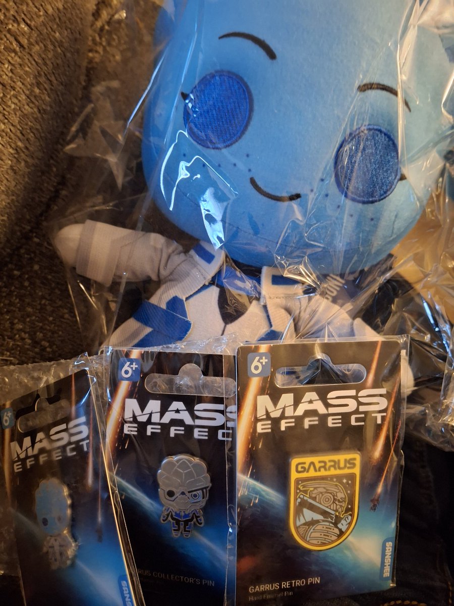 ☆Mass bitch effect☆ ❤️🖤 tweet media