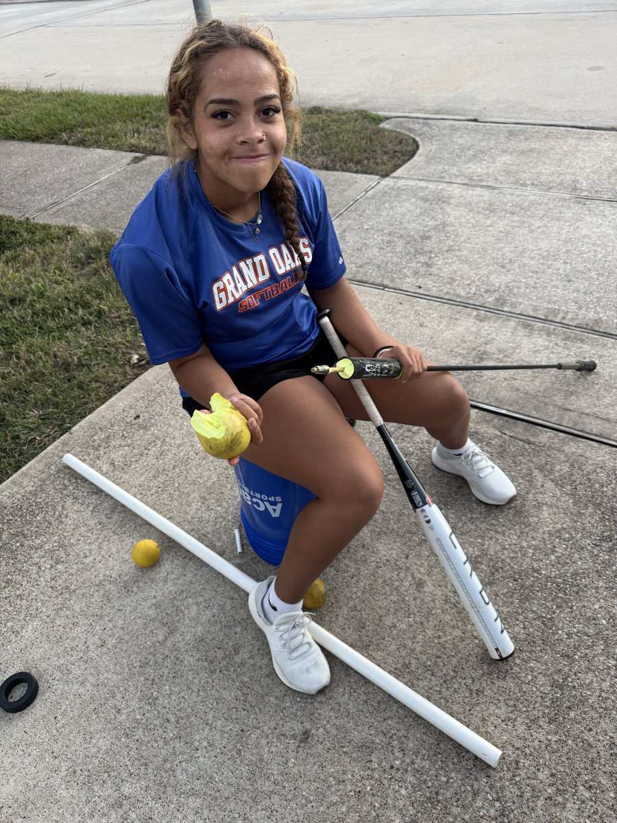 Jazslyn Leveston 🥎 tweet media