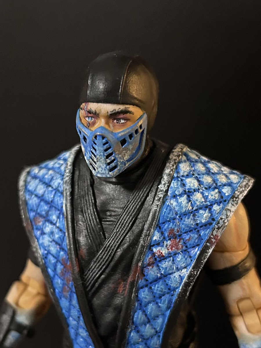 patrickjesson's tweet image. Repainting the McFarlane Toys Sub-Zero.  I’m calling this one “Scarface” Sub-Zero lol #mortalkombat #mcfarlanetoys #subzero #mkkollective #customactionfigures