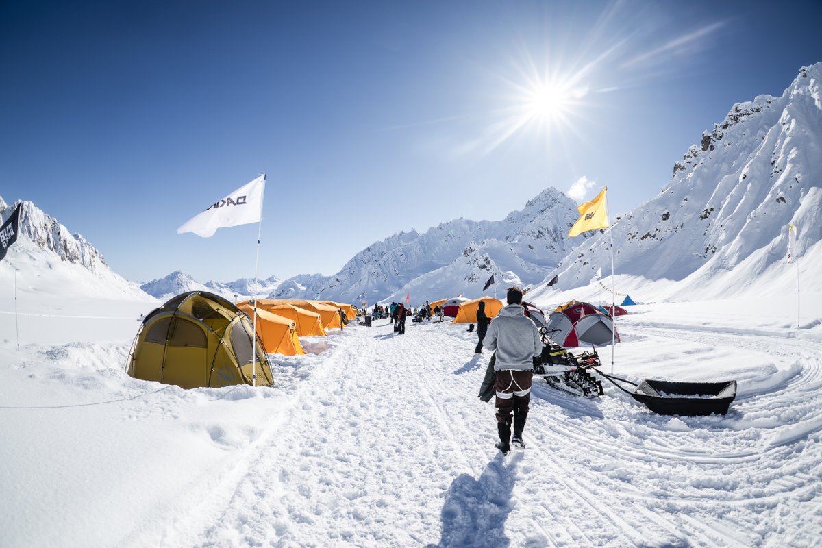 FREESKIER's tweet image. The hype is real... Natural Selection Ski is heading back to Alaska for winter 2026! Timeline, athlete roster, venue - hit the LINK ⛓️ below for everything we know about the second edition of NST Ski. 

freeskier.com/natural-select…

// PHOTO: Chad Chomlack // #FREESKIER #ThisIsSkiing