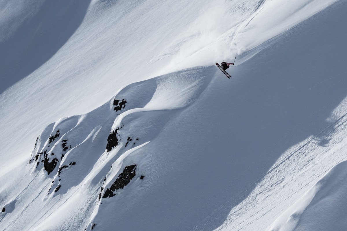 FREESKIER's tweet image. The hype is real... Natural Selection Ski is heading back to Alaska for winter 2026! Timeline, athlete roster, venue - hit the LINK ⛓️ below for everything we know about the second edition of NST Ski. 

freeskier.com/natural-select…

// PHOTO: Chad Chomlack // #FREESKIER #ThisIsSkiing