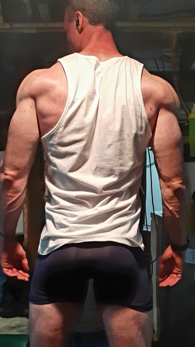 Budsbackyardbarbell tweet media