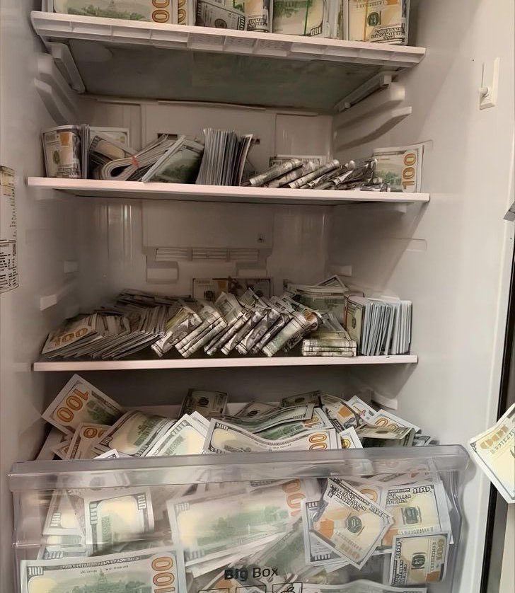 BreezeXBT's tweet image. Money is coming bro💰