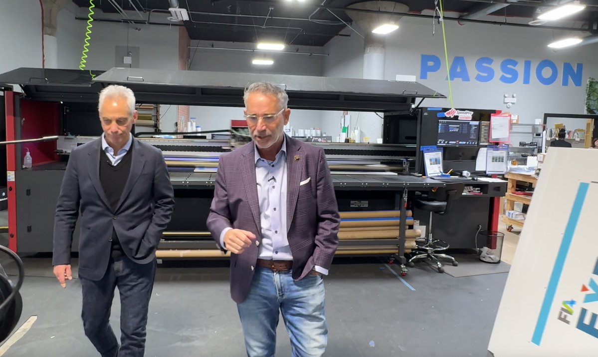 SpeedProChiLoop's tweet image. Privileged to host Ambassador Rahm Emanuel at SpeedPro Chicago Loop for a powerful veterans&apos; roundtable—grateful for the inspiring conversations and leadership on such a significant day. 🪖 🎖️ 🫡 #USMC #MARINECORPS #Veteran #Leadership #Rahm #SpeedProChicagoLoop #RahmEmanuel